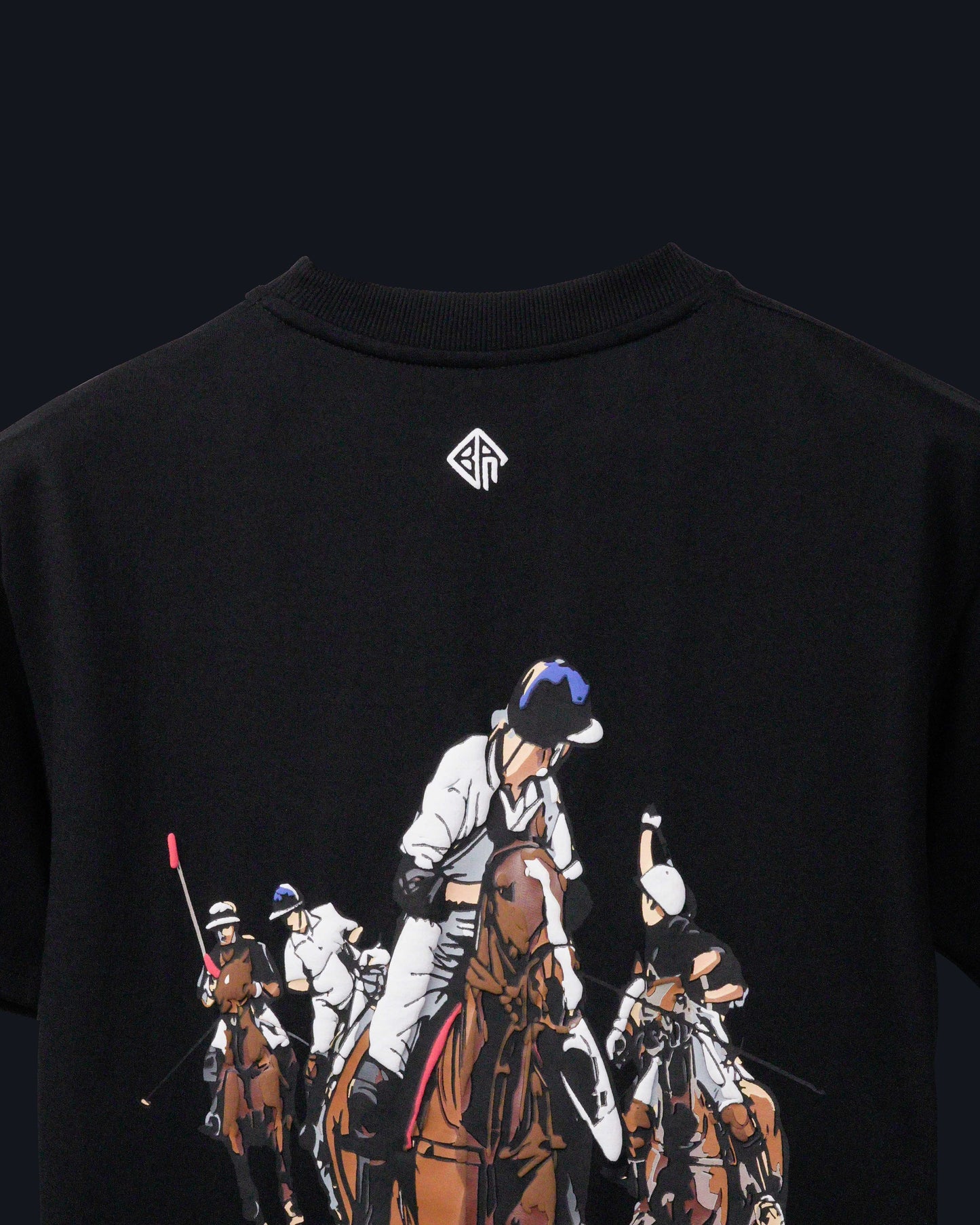 BLACK JOCKEY SHADDLE T SHIRT